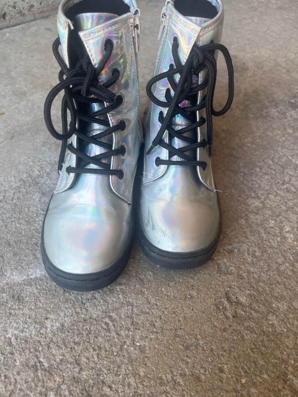 Girls Amazon brand boots